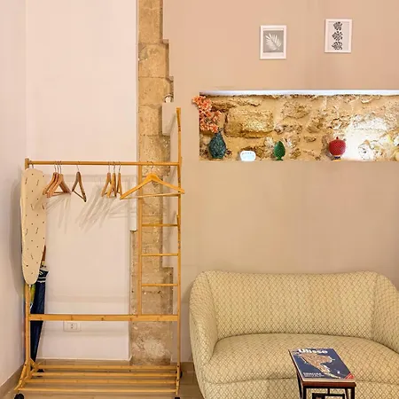 Lofty Palazzo Blanco Διαμέρισμα *